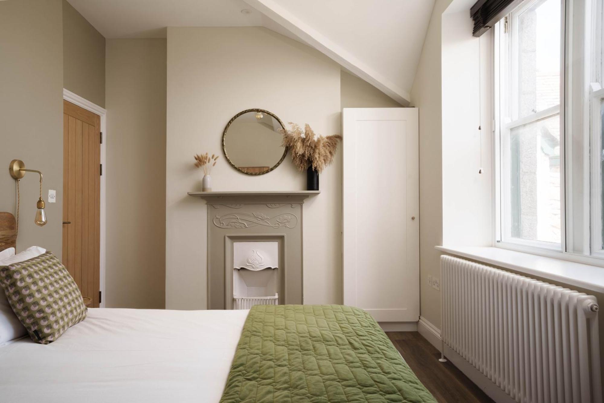 Modern Central One Bedroom Apartment In Penzance Exterior photo